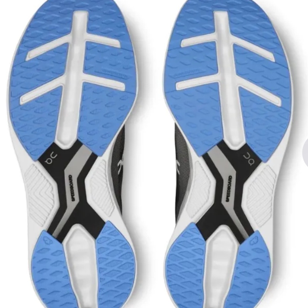 On Cloud Women’s Eclipse Running Shoes - image 2